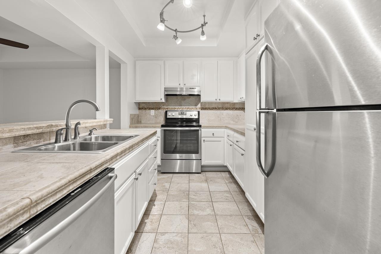 Detail Gallery Image 14 of 30 For 5148 Cribari Pl, San Jose,  CA 95135 - 2 Beds | 2 Baths