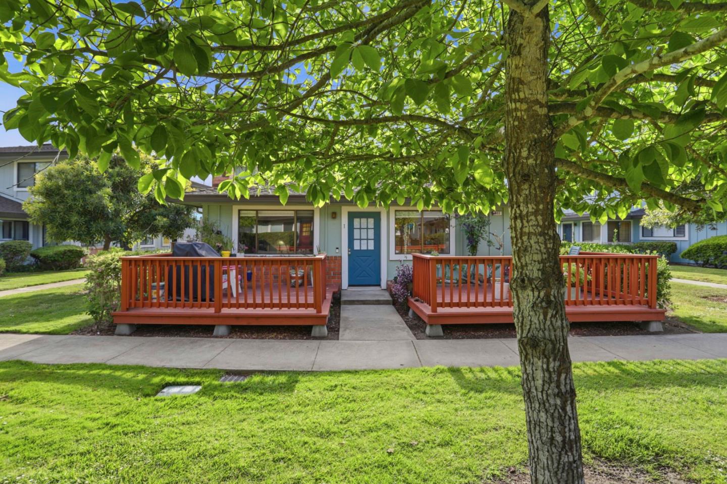 Detail Gallery Image 5 of 32 For 922 Ponselle Ln #1,  Capitola,  CA 95010 - 2 Beds | 1 Baths