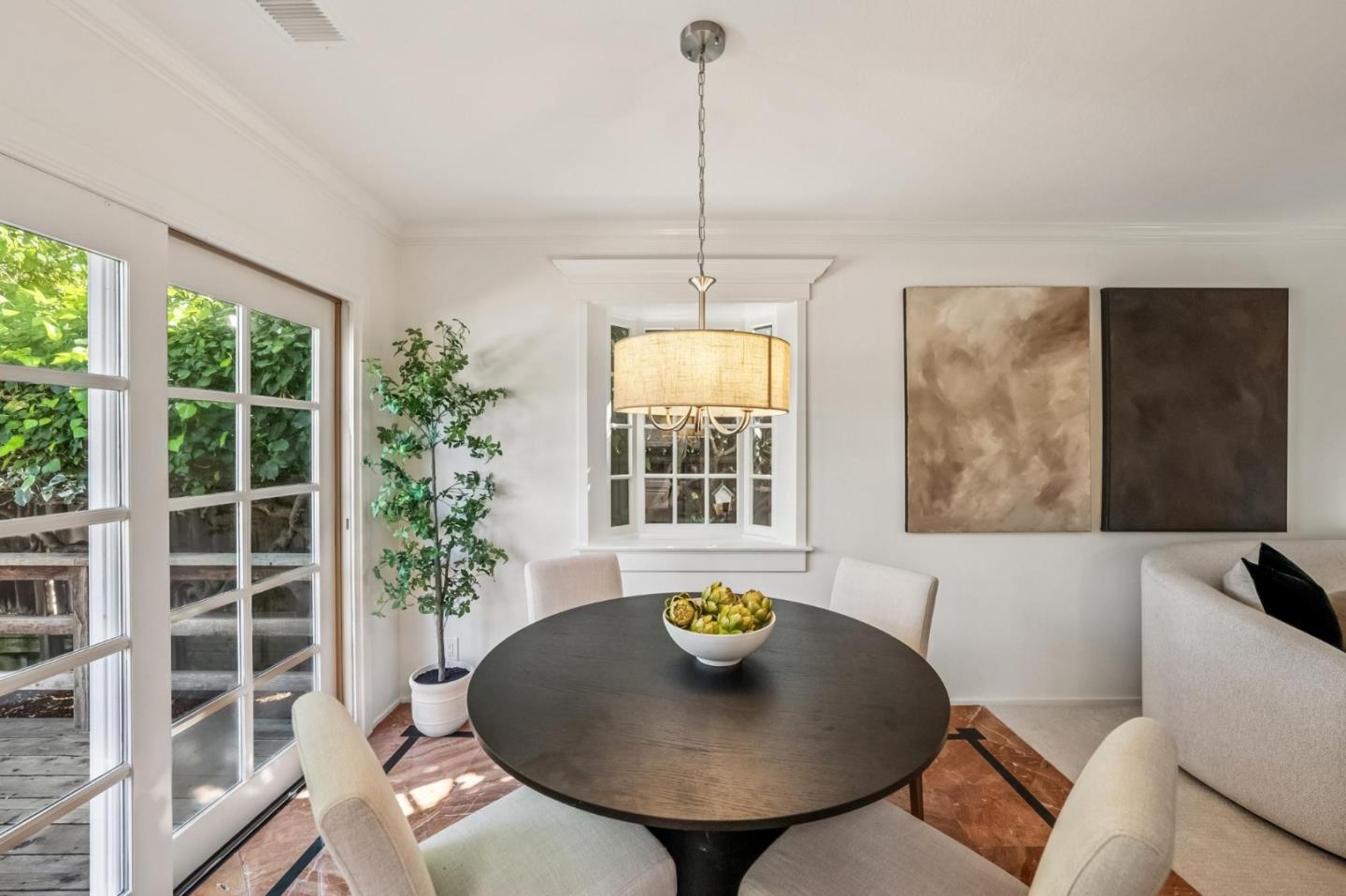 Detail Gallery Image 13 of 38 For 277 Alta Vista Ave, Los Altos,  CA 94022 - 3 Beds | 2 Baths