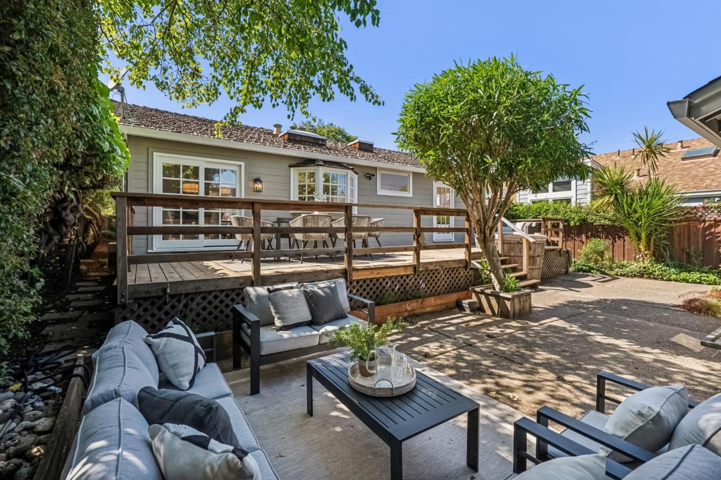 Detail Gallery Image 36 of 38 For 277 Alta Vista Ave, Los Altos,  CA 94022 - 3 Beds | 2 Baths