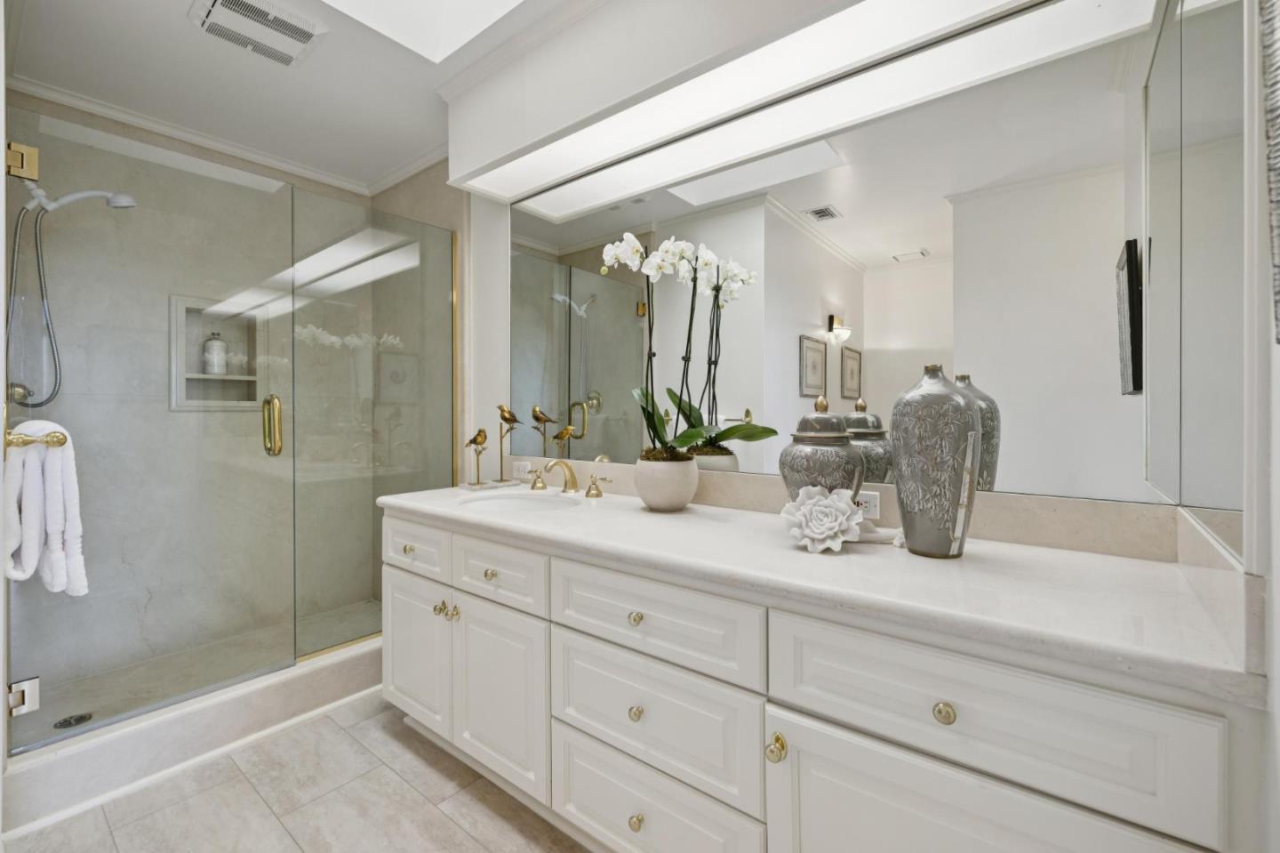 Photo #16: ML82042104 Listing: Photo #16