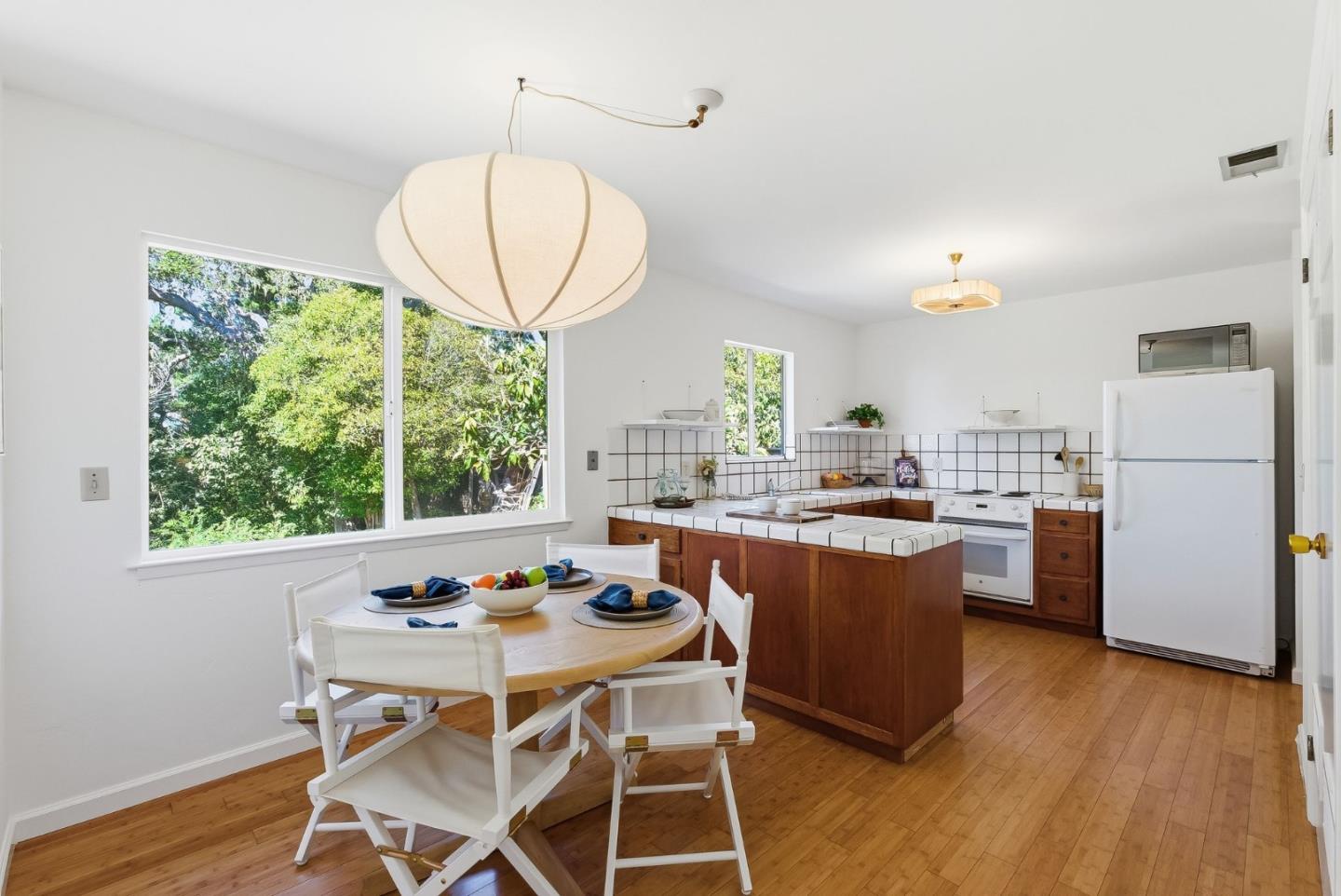 Detail Gallery Image 11 of 44 For 771 Seacliff Dr, Aptos,  CA 95003 - 2 Beds | 1/1 Baths