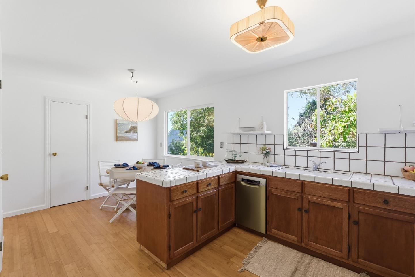 Detail Gallery Image 15 of 44 For 771 Seacliff Dr, Aptos,  CA 95003 - 2 Beds | 1/1 Baths