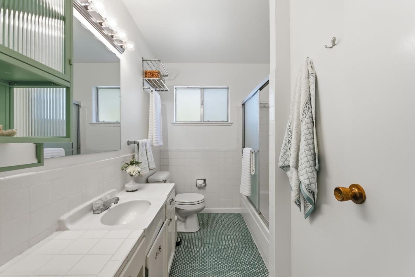 Detail Gallery Image 16 of 44 For 771 Seacliff Dr, Aptos,  CA 95003 - 2 Beds | 1/1 Baths