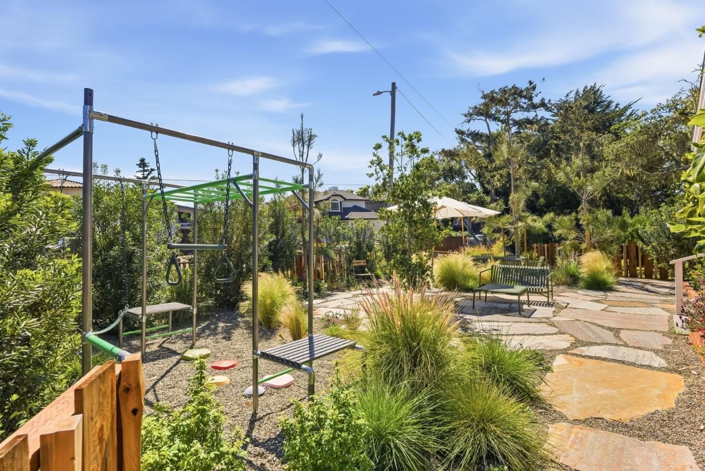 Detail Gallery Image 26 of 44 For 771 Seacliff Dr, Aptos,  CA 95003 - 2 Beds | 1/1 Baths