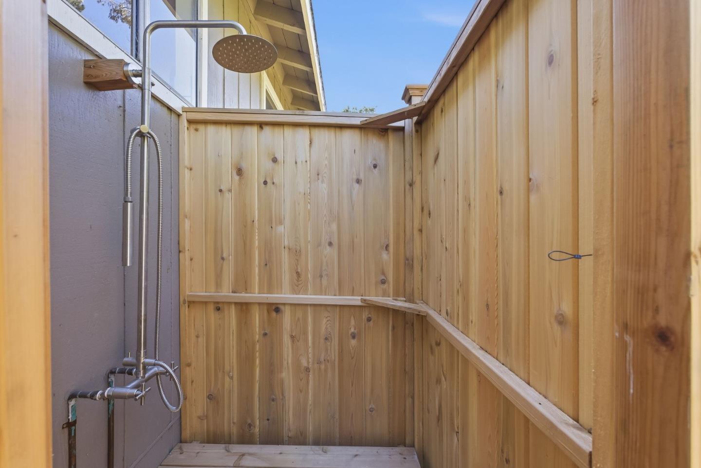 Detail Gallery Image 29 of 44 For 771 Seacliff Dr, Aptos,  CA 95003 - 2 Beds | 1/1 Baths
