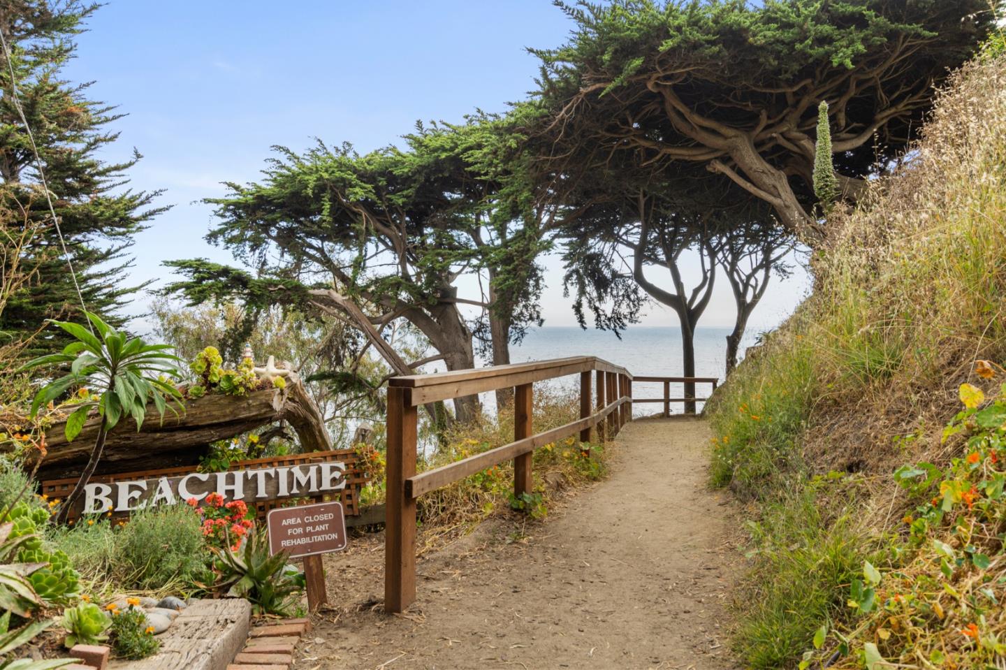 Detail Gallery Image 35 of 44 For 771 Seacliff Dr, Aptos,  CA 95003 - 2 Beds | 1/1 Baths