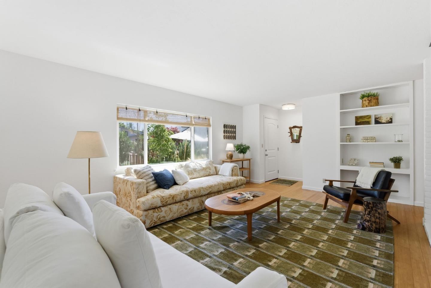 Detail Gallery Image 9 of 44 For 771 Seacliff Dr, Aptos,  CA 95003 - 2 Beds | 1/1 Baths