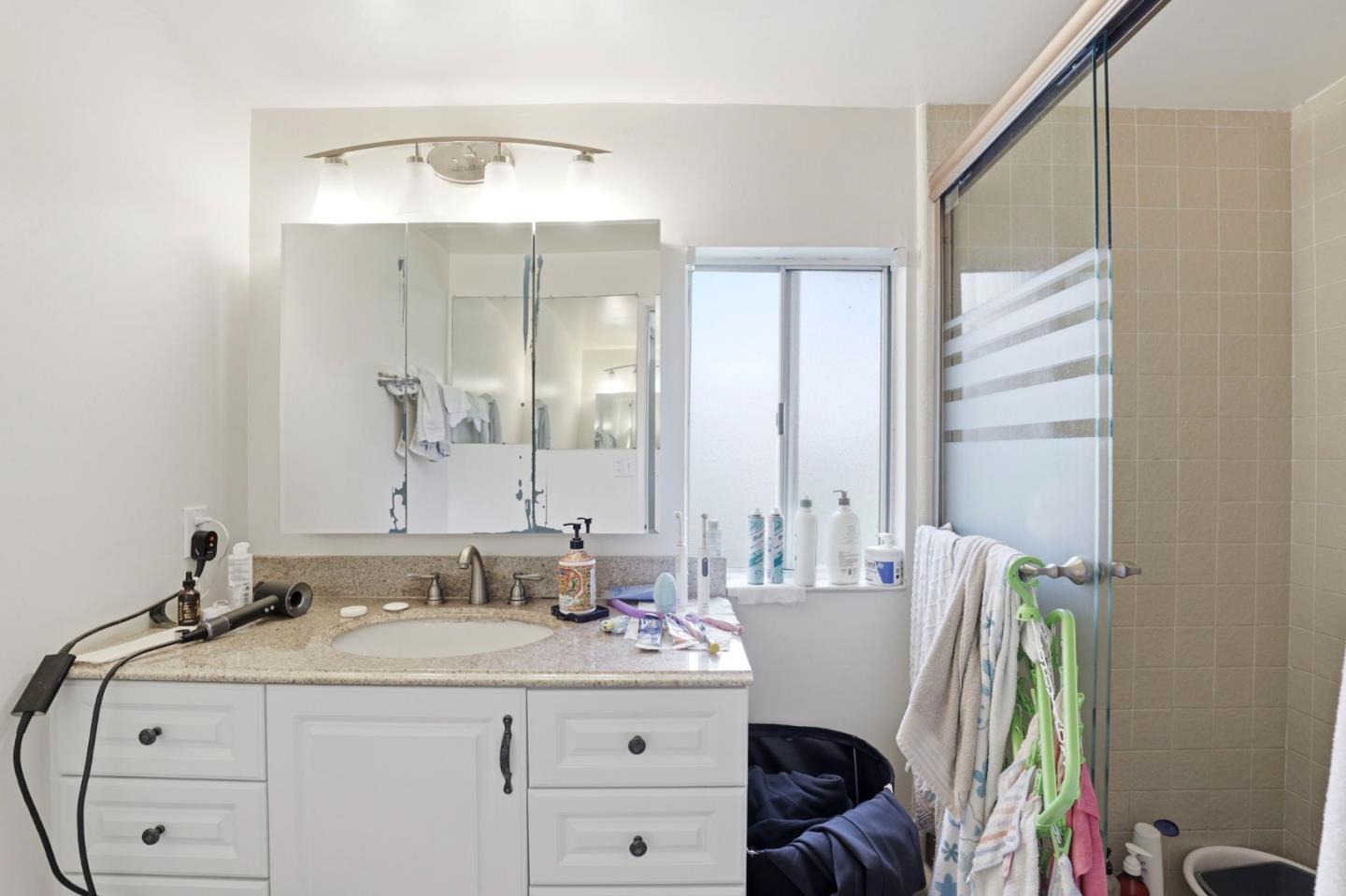 Detail Gallery Image 13 of 31 For 13345 Ronnie Way, Saratoga,  CA 95070 - 3 Beds | 2 Baths