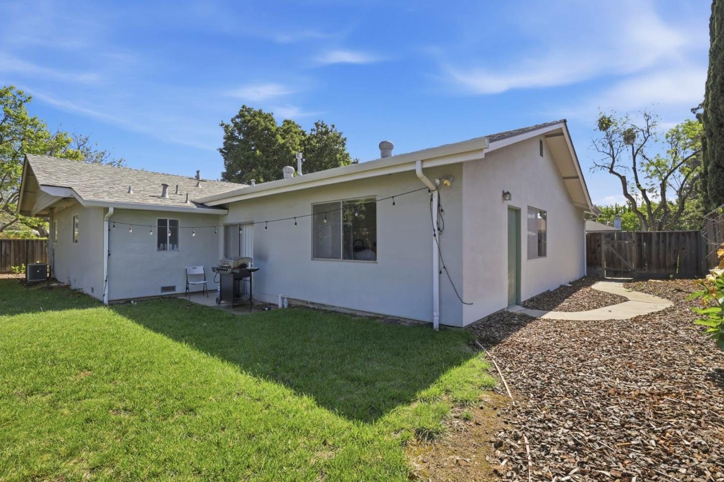 Detail Gallery Image 21 of 31 For 13345 Ronnie Way, Saratoga,  CA 95070 - 3 Beds | 2 Baths