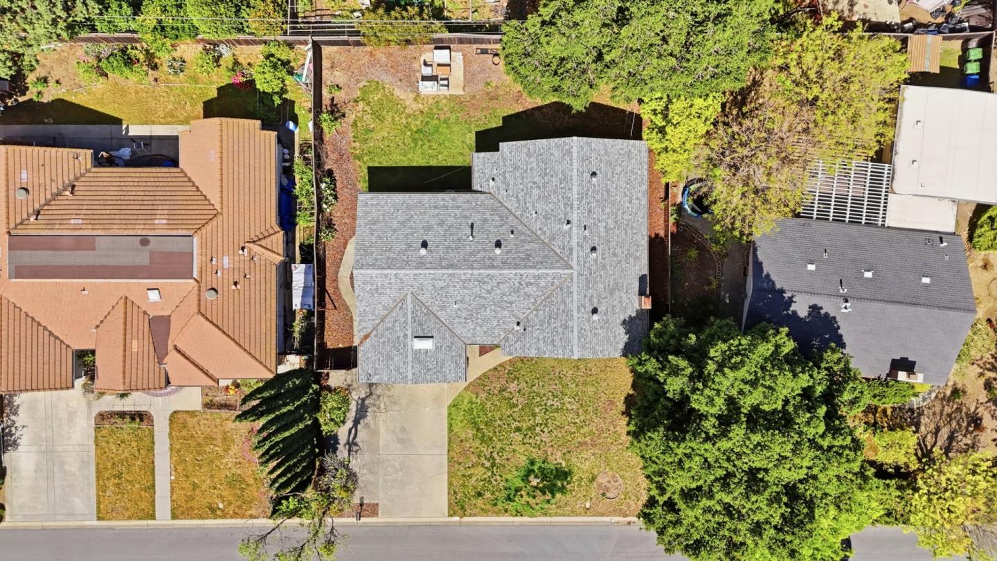 Detail Gallery Image 27 of 31 For 13345 Ronnie Way, Saratoga,  CA 95070 - 3 Beds | 2 Baths