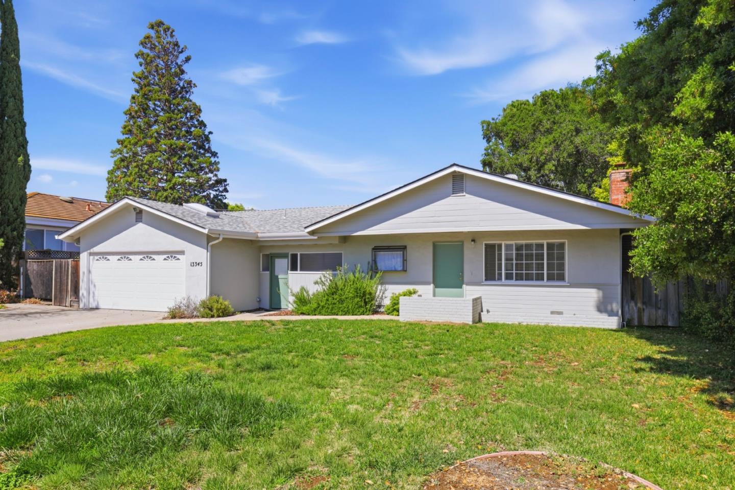 Detail Gallery Image 3 of 31 For 13345 Ronnie Way, Saratoga,  CA 95070 - 3 Beds | 2 Baths