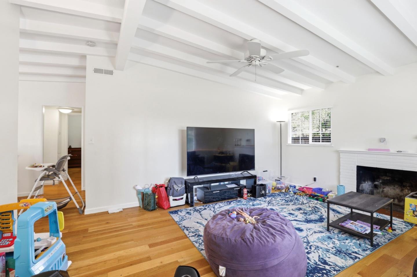 Detail Gallery Image 5 of 31 For 13345 Ronnie Way, Saratoga,  CA 95070 - 3 Beds | 2 Baths