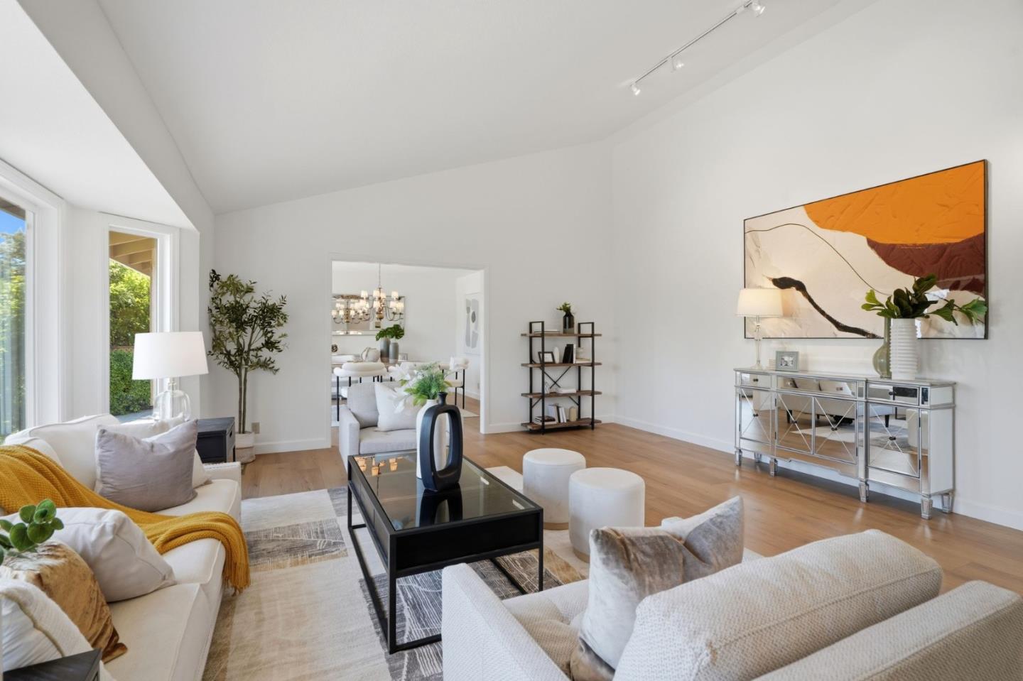 Detail Gallery Image 10 of 40 For 14611 Aloha Ave, Saratoga,  CA 95070 - 4 Beds | 2/1 Baths