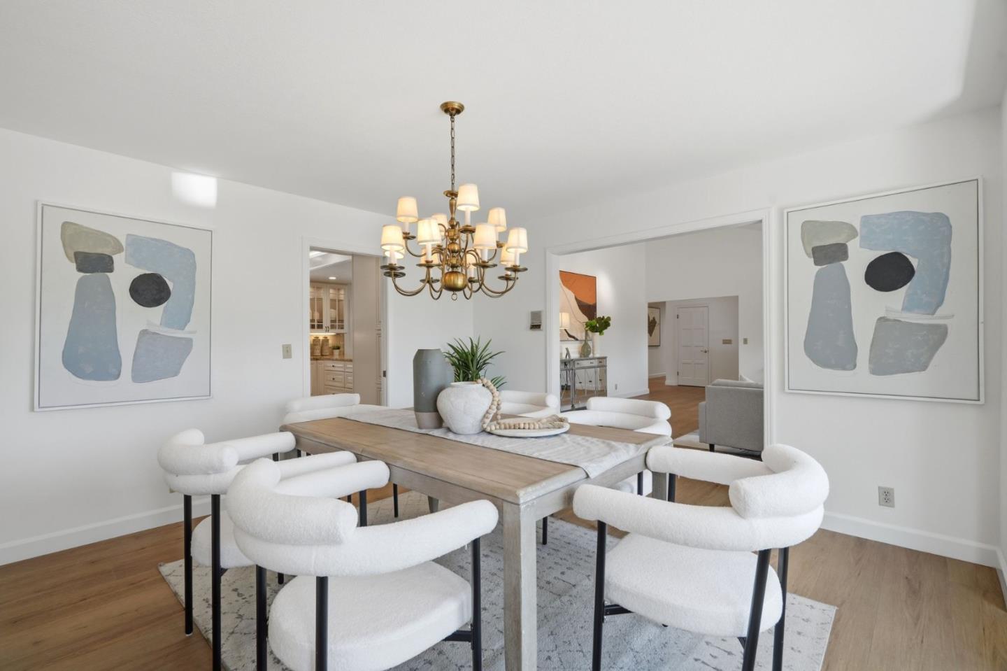 Detail Gallery Image 11 of 40 For 14611 Aloha Ave, Saratoga,  CA 95070 - 4 Beds | 2/1 Baths