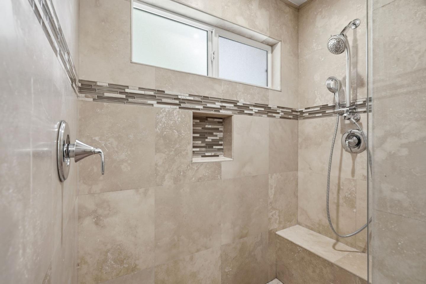 Detail Gallery Image 23 of 40 For 14611 Aloha Ave, Saratoga,  CA 95070 - 4 Beds | 2/1 Baths