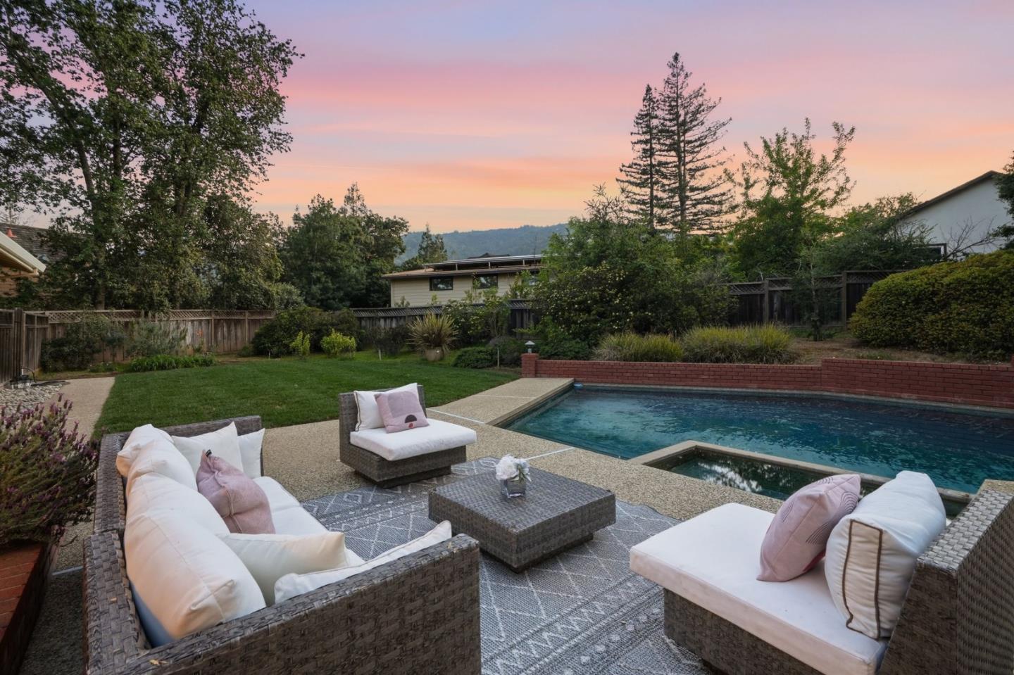 Detail Gallery Image 35 of 40 For 14611 Aloha Ave, Saratoga,  CA 95070 - 4 Beds | 2/1 Baths