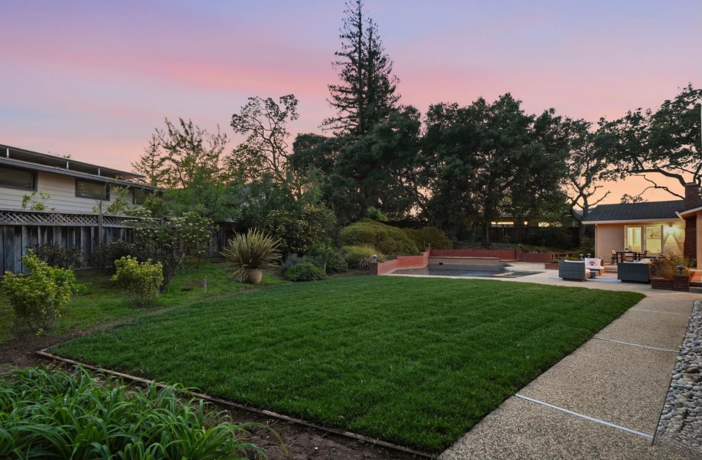 Detail Gallery Image 38 of 40 For 14611 Aloha Ave, Saratoga,  CA 95070 - 4 Beds | 2/1 Baths