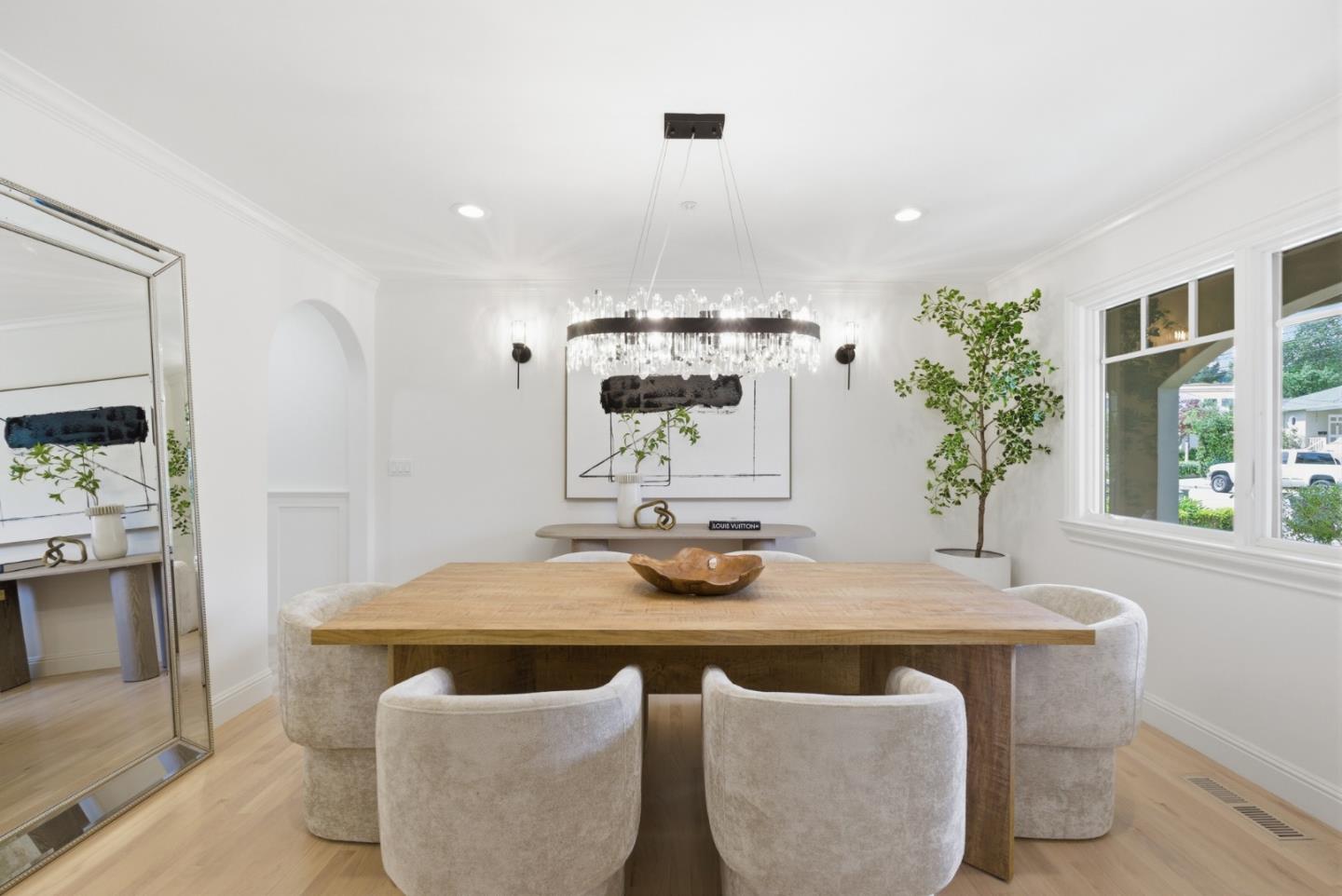 Detail Gallery Image 19 of 91 For 207 Edgehill Dr, San Carlos,  CA 94070 - 5 Beds | 3/1 Baths