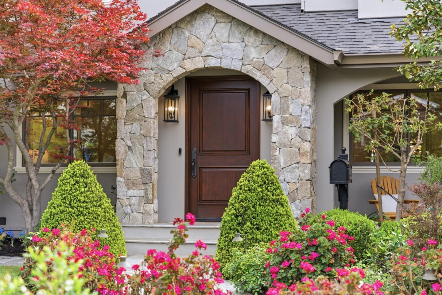 Detail Gallery Image 2 of 91 For 207 Edgehill Dr, San Carlos,  CA 94070 - 5 Beds | 3/1 Baths