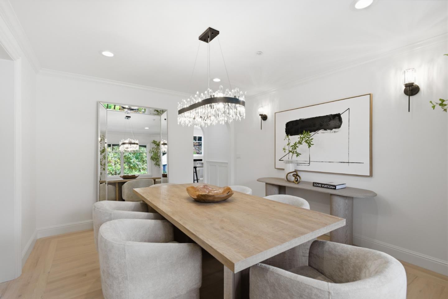 Detail Gallery Image 21 of 91 For 207 Edgehill Dr, San Carlos,  CA 94070 - 5 Beds | 3/1 Baths