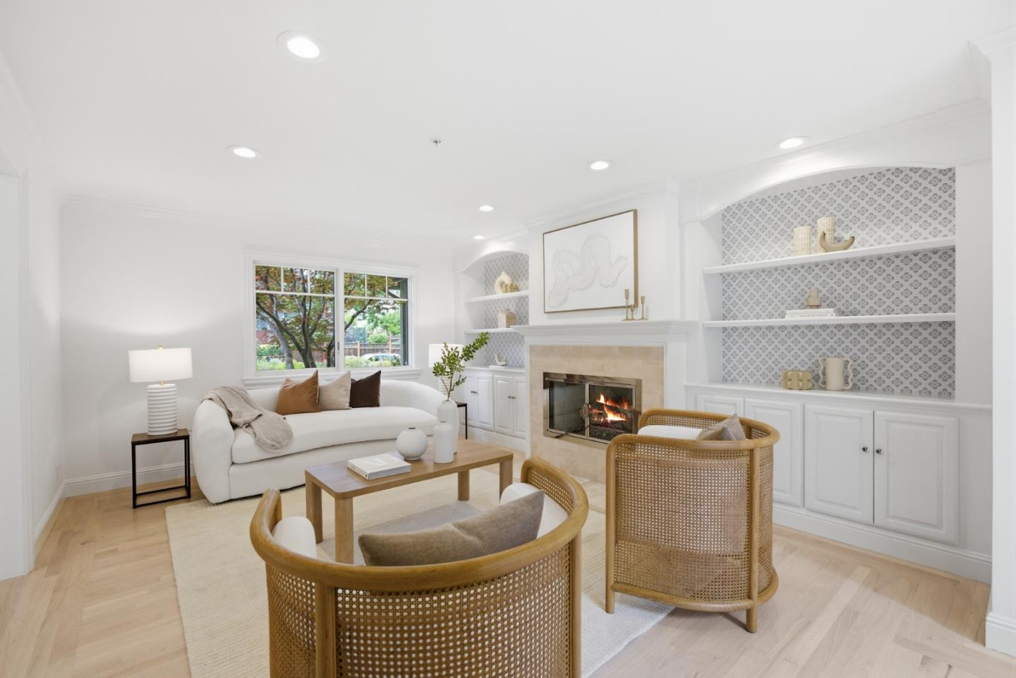 Detail Gallery Image 24 of 91 For 207 Edgehill Dr, San Carlos,  CA 94070 - 5 Beds | 3/1 Baths