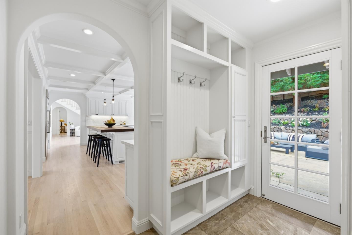 Detail Gallery Image 30 of 91 For 207 Edgehill Dr, San Carlos,  CA 94070 - 5 Beds | 3/1 Baths