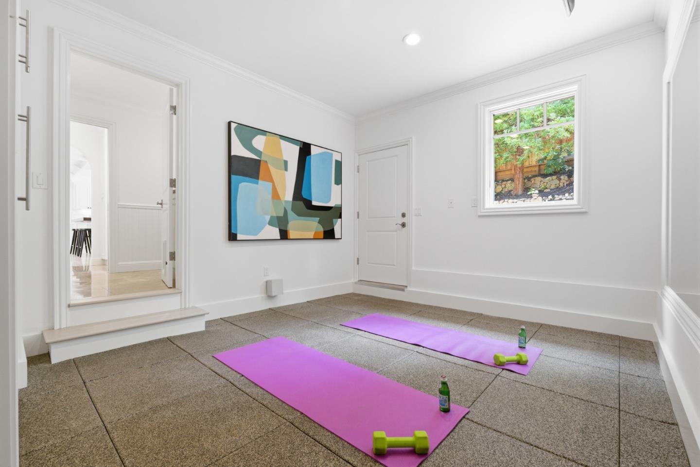 Detail Gallery Image 34 of 91 For 207 Edgehill Dr, San Carlos,  CA 94070 - 5 Beds | 3/1 Baths