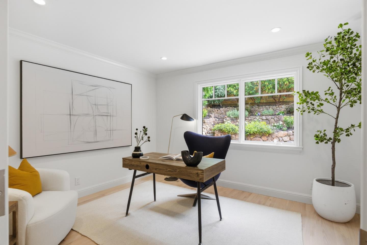 Detail Gallery Image 35 of 91 For 207 Edgehill Dr, San Carlos,  CA 94070 - 5 Beds | 3/1 Baths