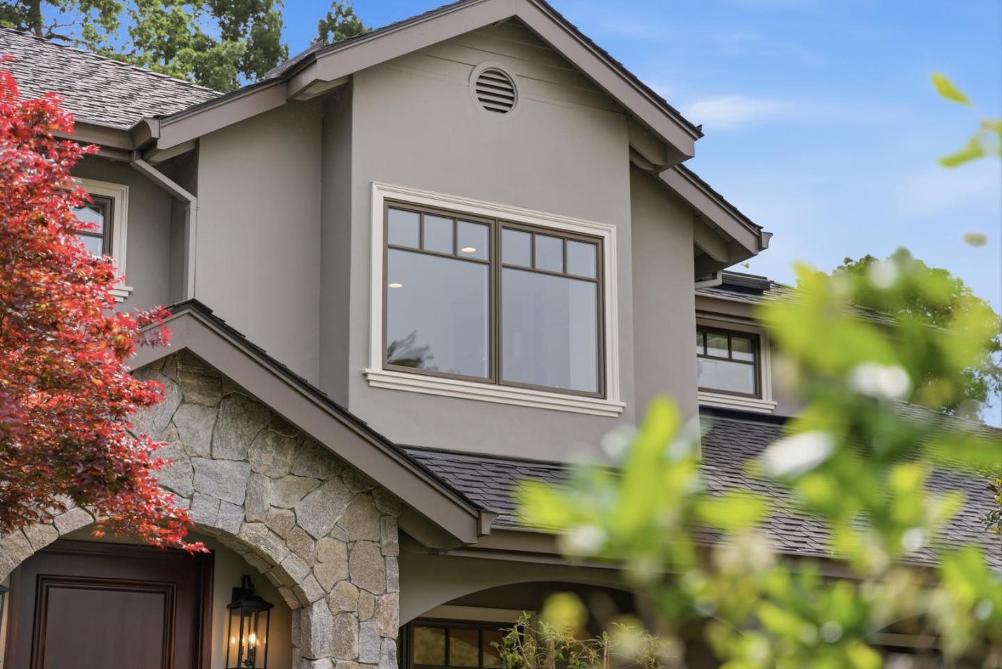 Detail Gallery Image 4 of 91 For 207 Edgehill Dr, San Carlos,  CA 94070 - 5 Beds | 3/1 Baths