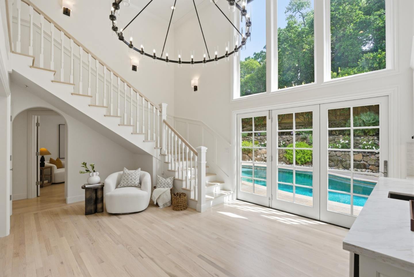 Detail Gallery Image 40 of 91 For 207 Edgehill Dr, San Carlos,  CA 94070 - 5 Beds | 3/1 Baths