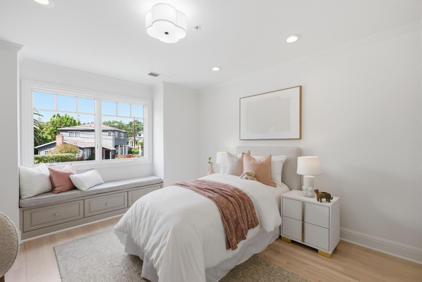 Detail Gallery Image 54 of 91 For 207 Edgehill Dr, San Carlos,  CA 94070 - 5 Beds | 3/1 Baths