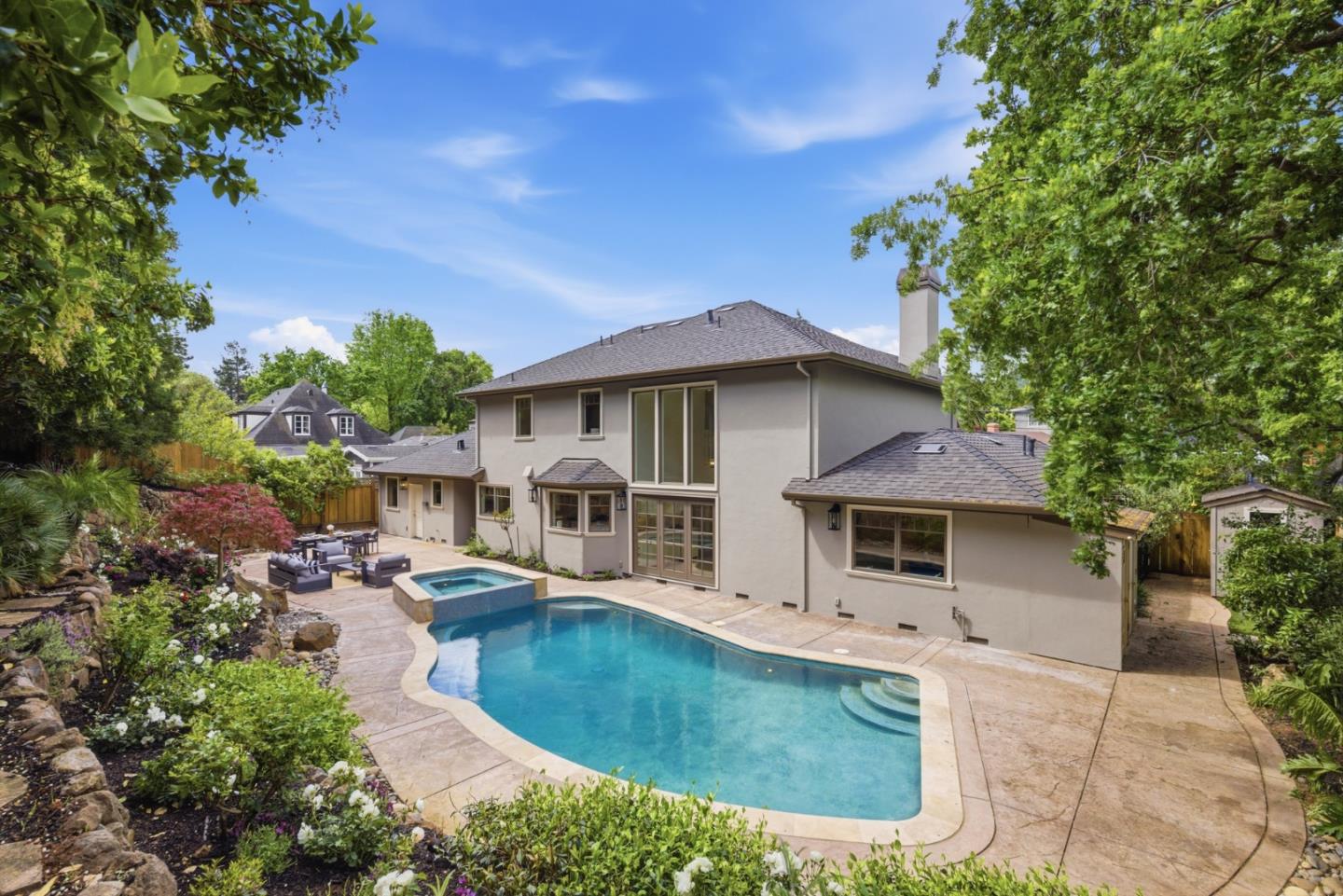 Detail Gallery Image 73 of 91 For 207 Edgehill Dr, San Carlos,  CA 94070 - 5 Beds | 3/1 Baths