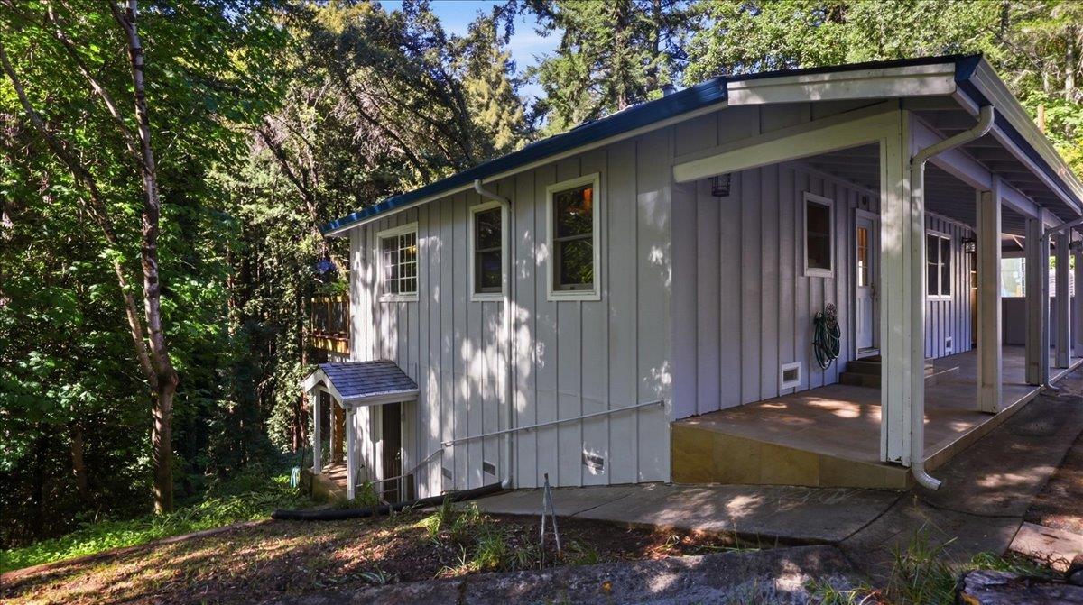 Detail Gallery Image 11 of 18 For 19730 Black Rd, Los Gatos,  CA 95033 - 4 Beds | 2 Baths