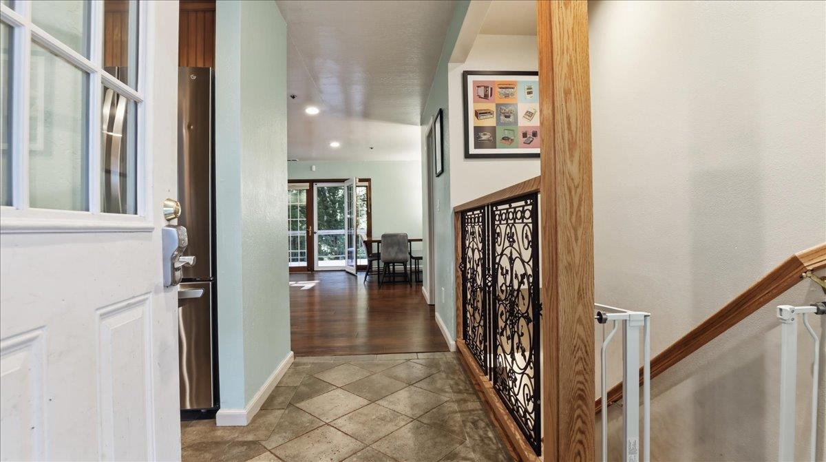 Detail Gallery Image 2 of 18 For 19730 Black Rd, Los Gatos,  CA 95033 - 4 Beds | 2 Baths