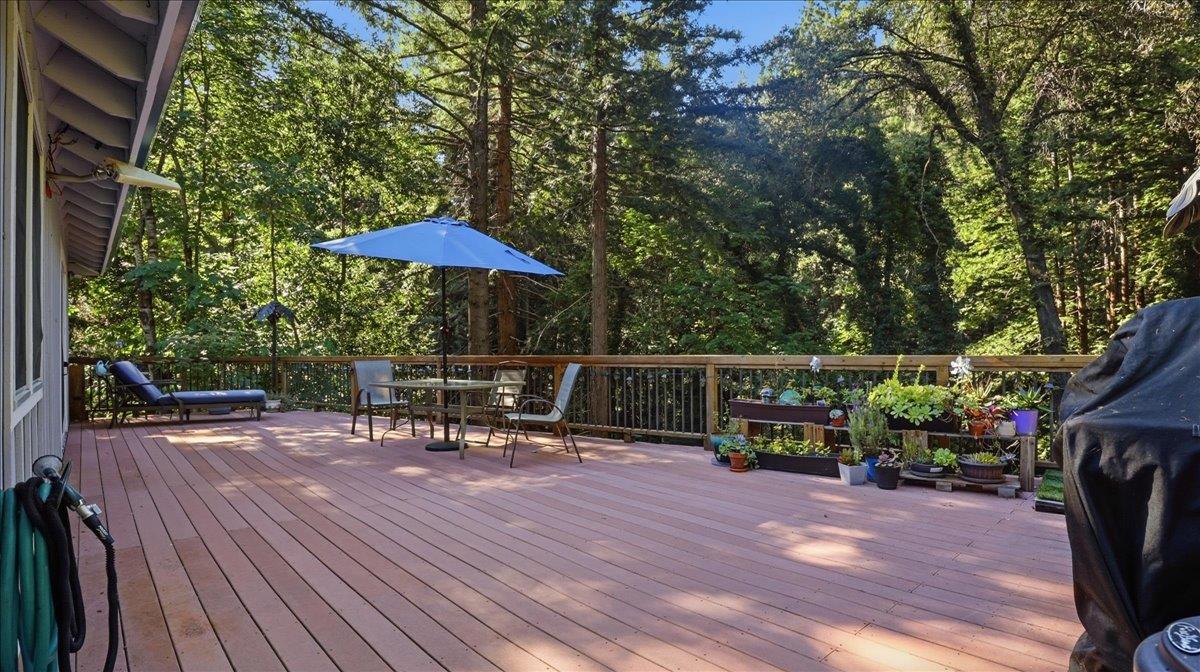 Detail Gallery Image 9 of 18 For 19730 Black Rd, Los Gatos,  CA 95033 - 4 Beds | 2 Baths