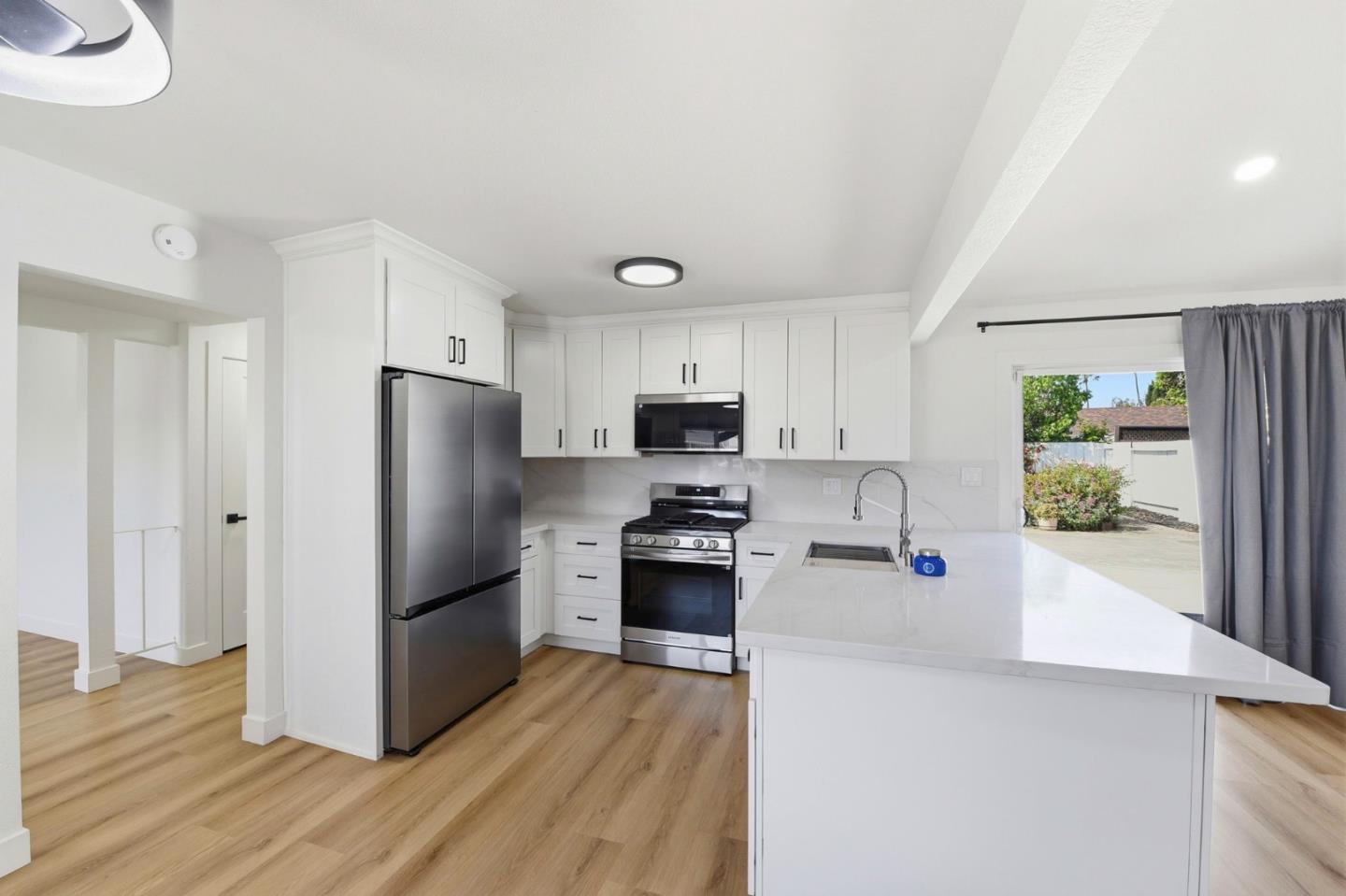 Detail Gallery Image 10 of 32 For 723 Anvil Ct, San Jose,  CA 95133 - 4 Beds | 2 Baths