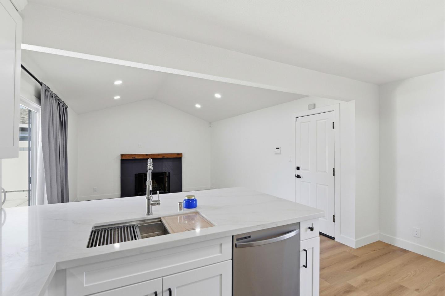 Detail Gallery Image 12 of 32 For 723 Anvil Ct, San Jose,  CA 95133 - 4 Beds | 2 Baths