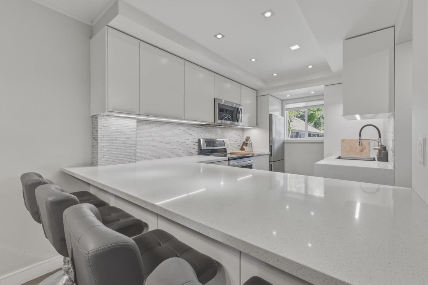 Photo #5: ML82042118 Listing: Photo #5