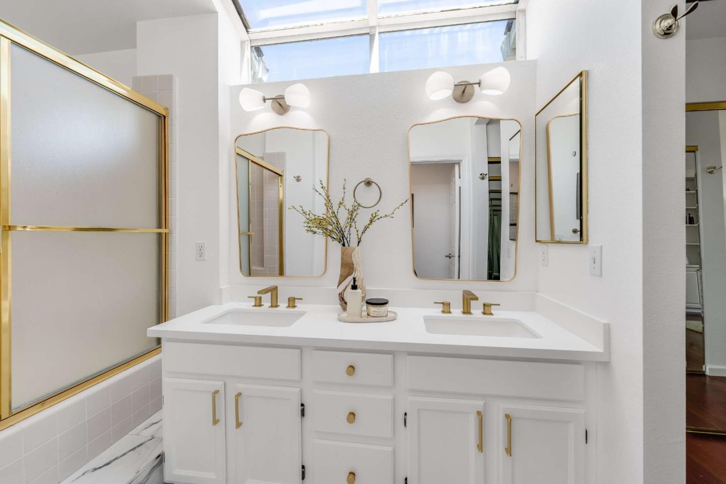 Detail Gallery Image 17 of 55 For 11692 Westshore Ct, Cupertino,  CA 95014 - 4 Beds | 3 Baths