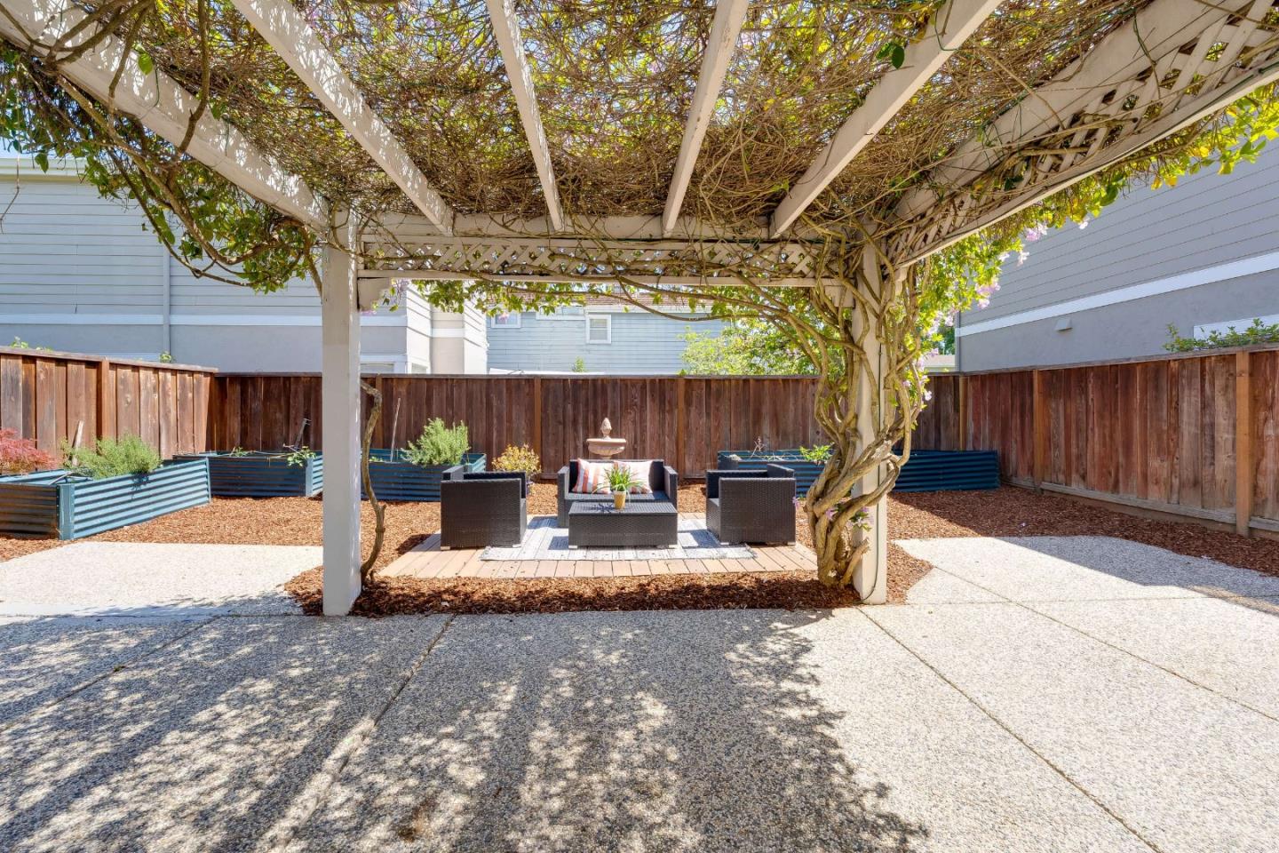 Detail Gallery Image 29 of 55 For 11692 Westshore Ct, Cupertino,  CA 95014 - 4 Beds | 3 Baths