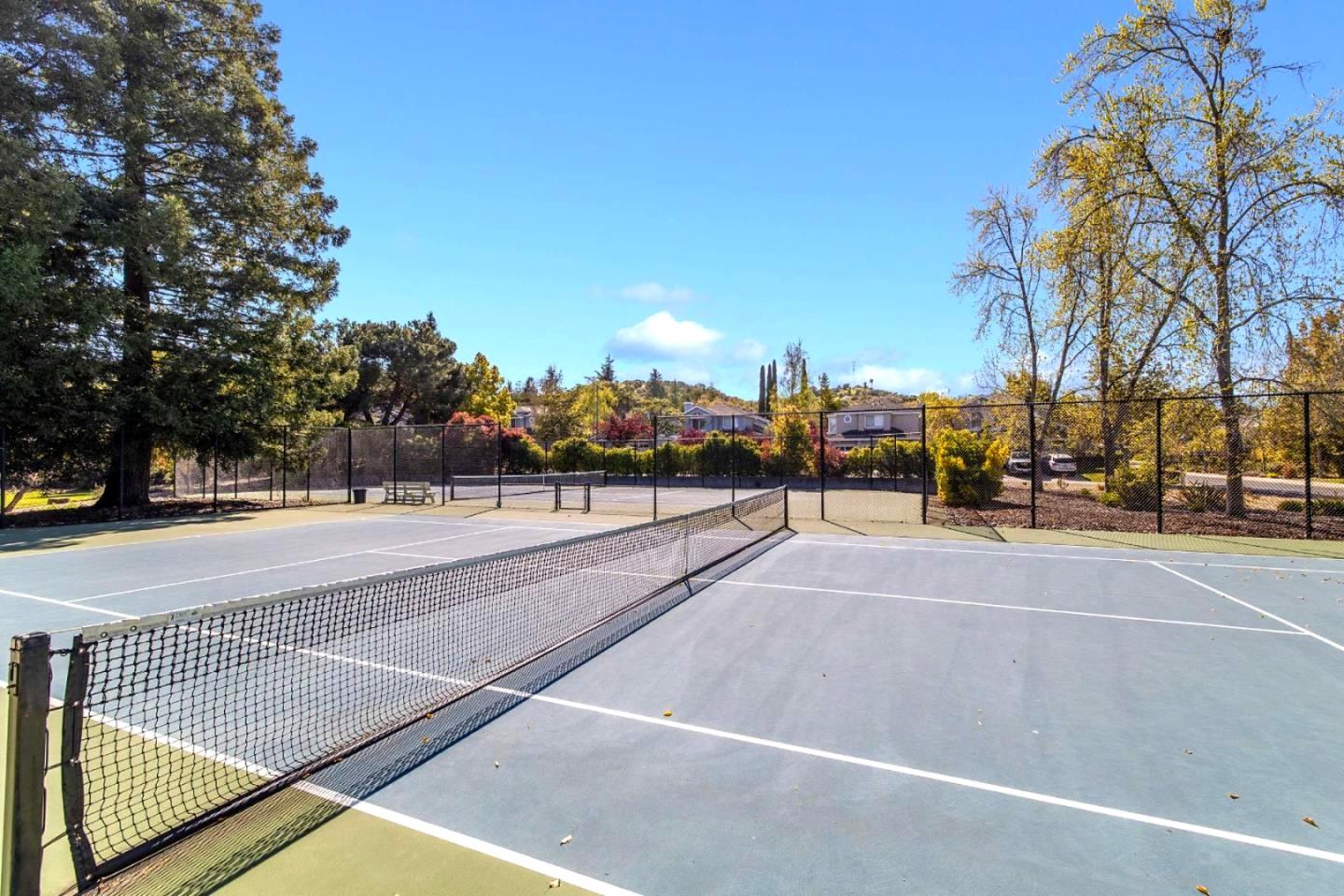 Detail Gallery Image 35 of 55 For 11692 Westshore Ct, Cupertino,  CA 95014 - 4 Beds | 3 Baths