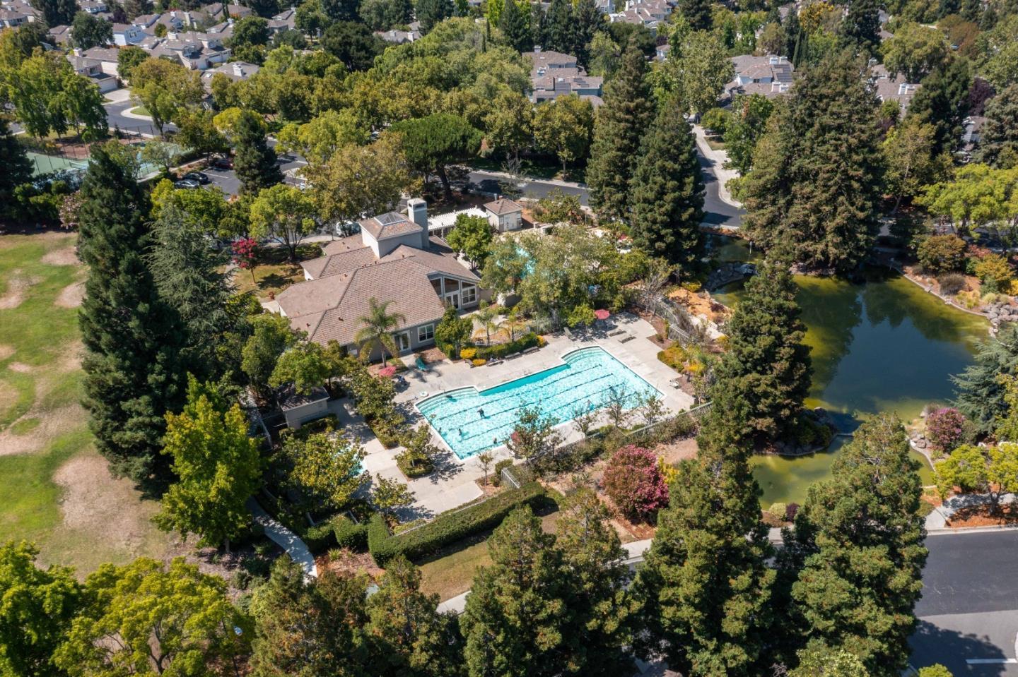 Detail Gallery Image 38 of 55 For 11692 Westshore Ct, Cupertino,  CA 95014 - 4 Beds | 3 Baths