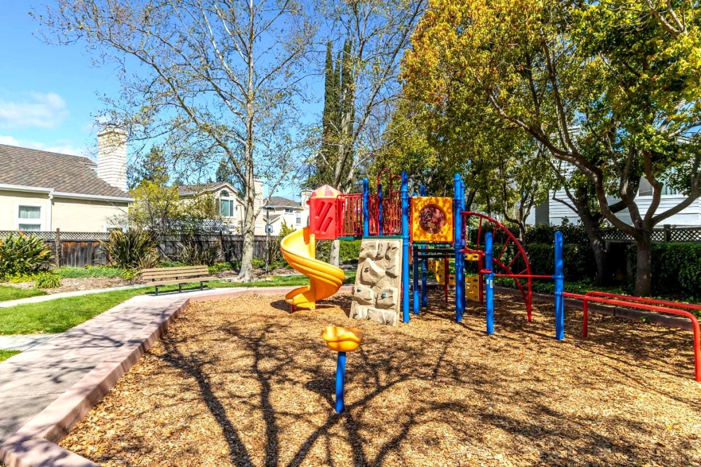 Detail Gallery Image 44 of 55 For 11692 Westshore Ct, Cupertino,  CA 95014 - 4 Beds | 3 Baths