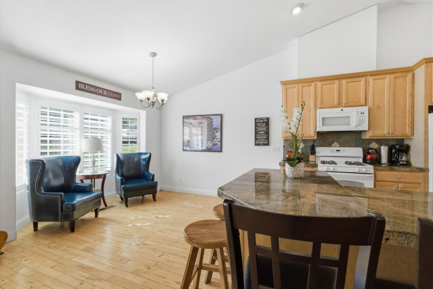 Detail Gallery Image 11 of 31 For 13074 Jackson Mill Dr, Groveland,  CA 95321 - 3 Beds | 2 Baths