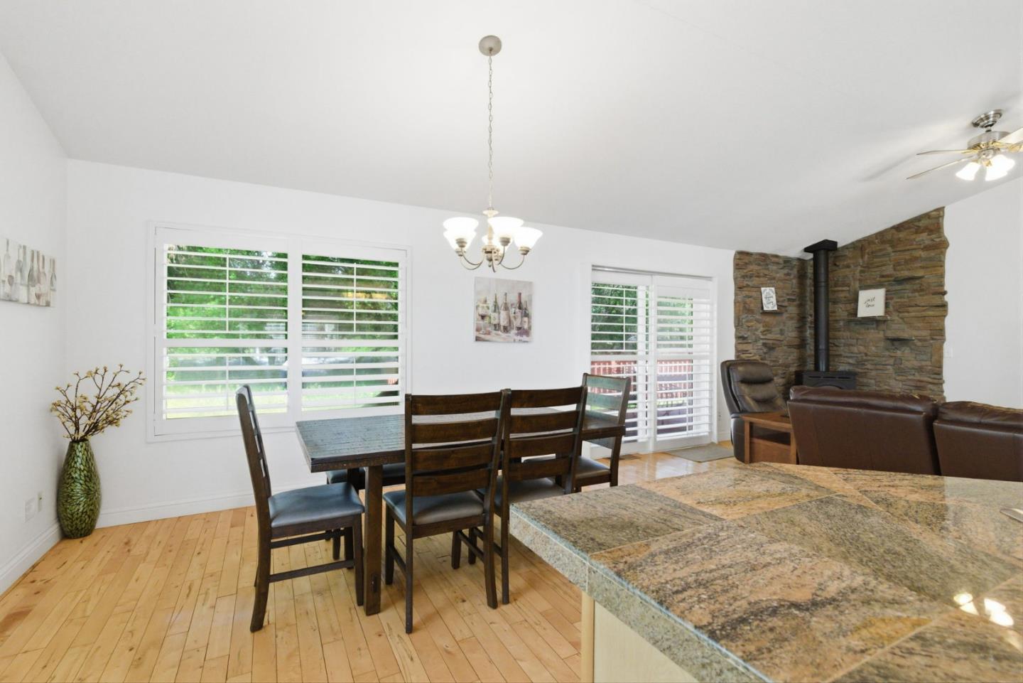 Detail Gallery Image 12 of 31 For 13074 Jackson Mill Dr, Groveland,  CA 95321 - 3 Beds | 2 Baths