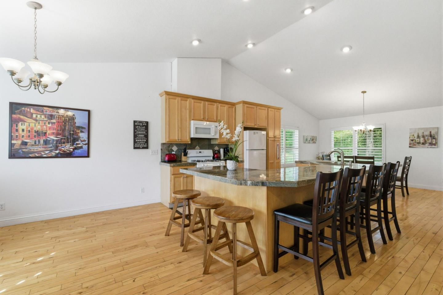 Detail Gallery Image 8 of 31 For 13074 Jackson Mill Dr, Groveland,  CA 95321 - 3 Beds | 2 Baths