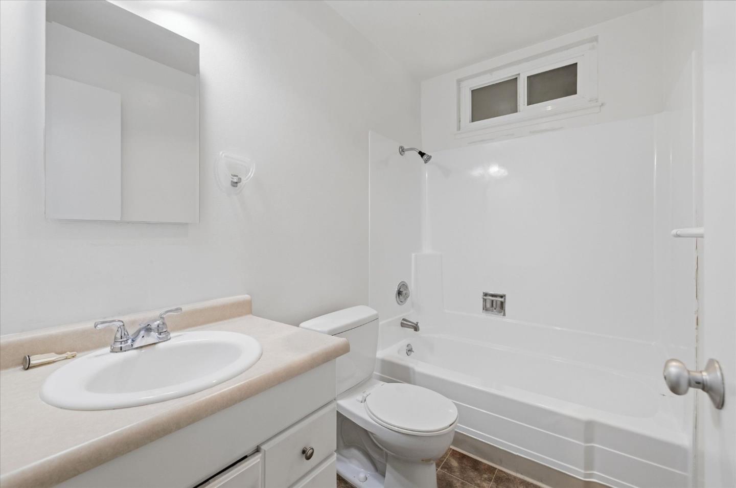 Detail Gallery Image 18 of 31 For 171 Marine Parade, Santa Cruz,  CA 95062 - – Beds | – Baths