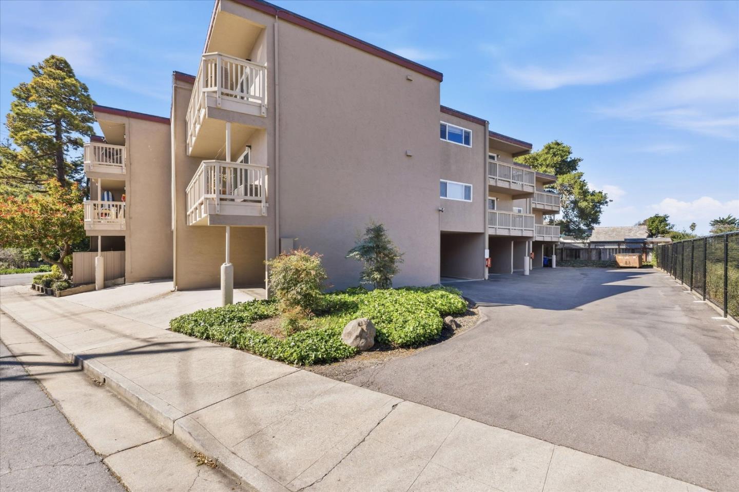 Detail Gallery Image 20 of 31 For 171 Marine Parade, Santa Cruz,  CA 95062 - – Beds | – Baths