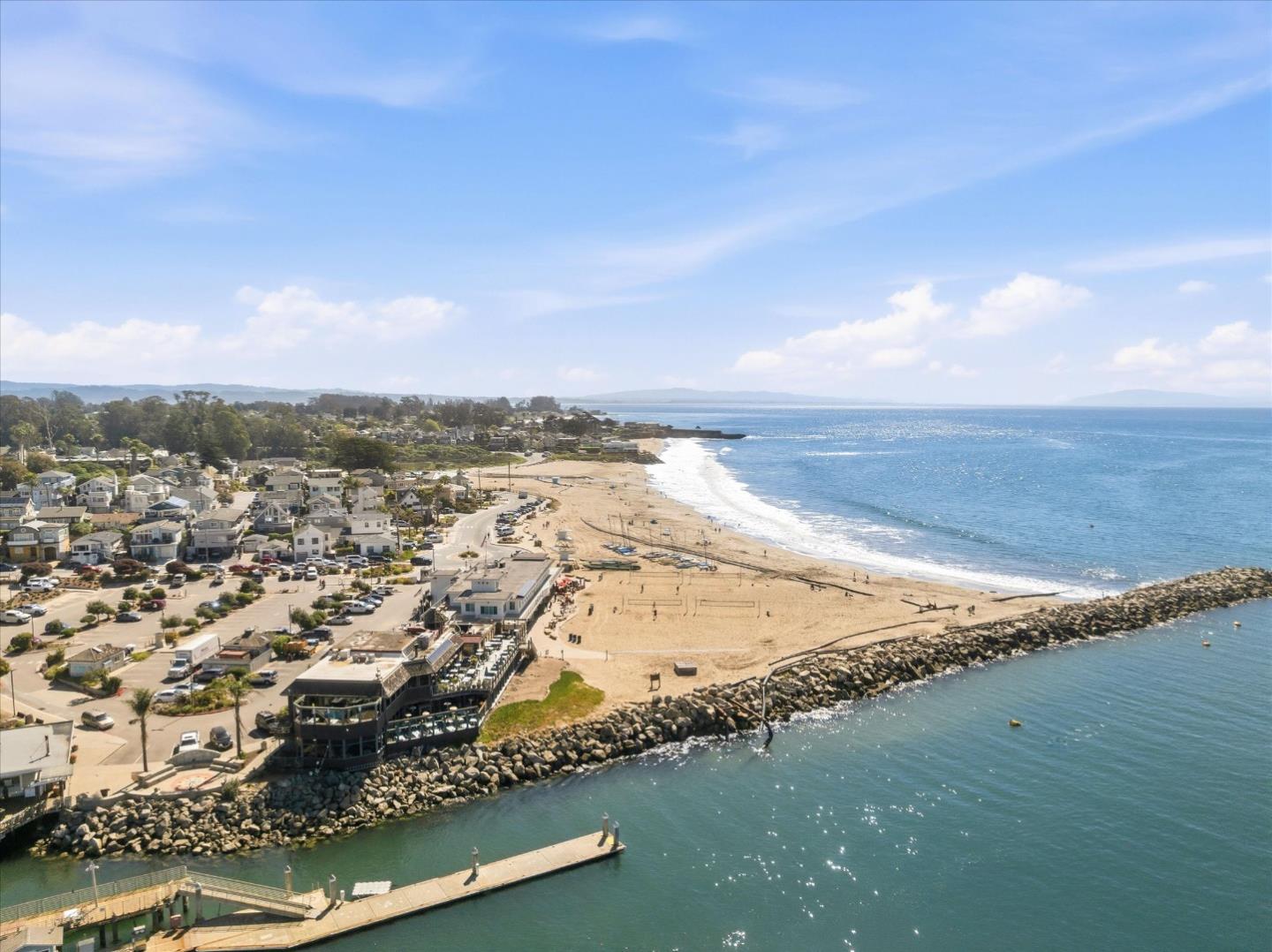 Detail Gallery Image 25 of 31 For 171 Marine Parade, Santa Cruz,  CA 95062 - – Beds | – Baths